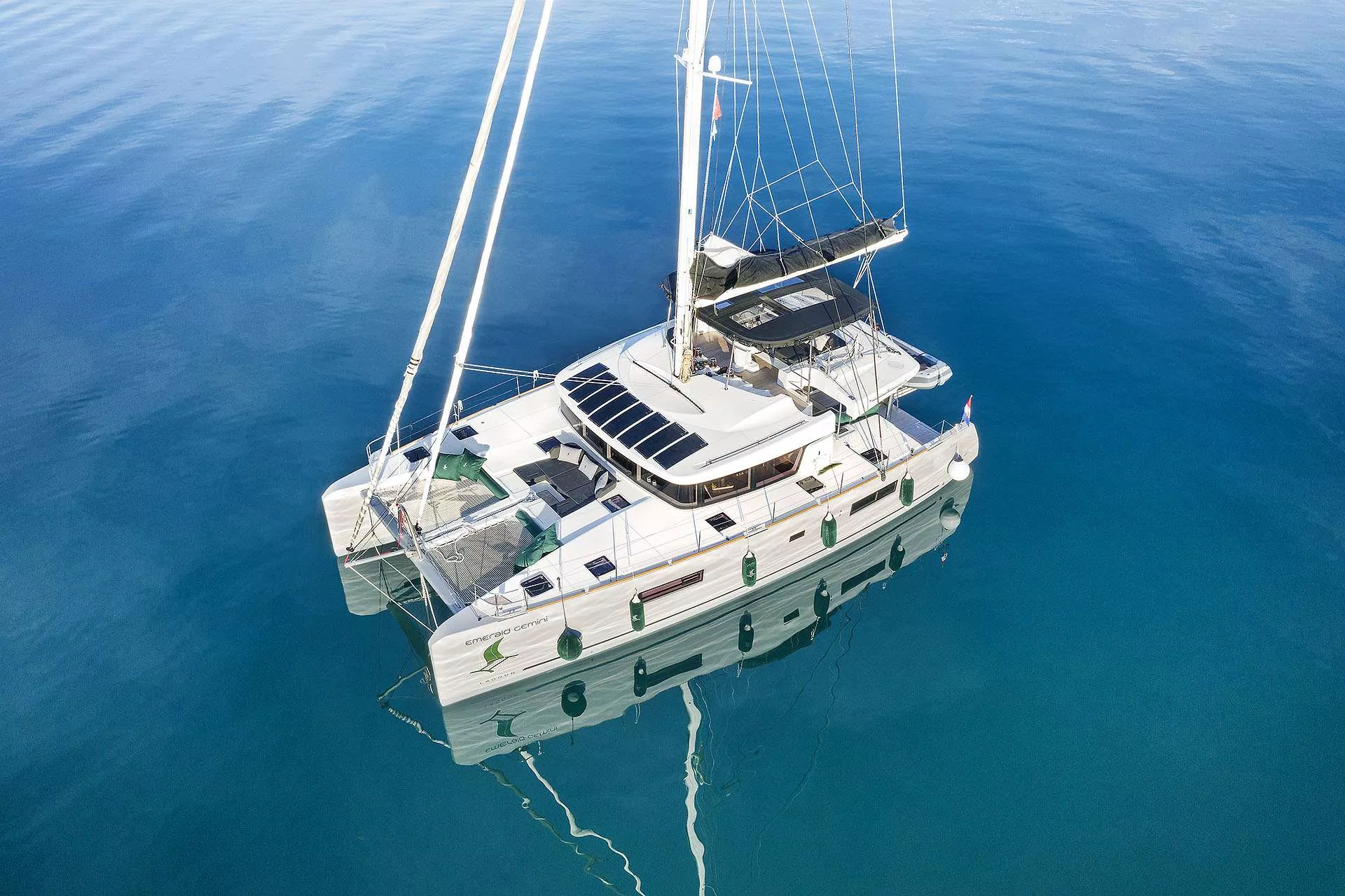 EMERALD GEMINI CY
