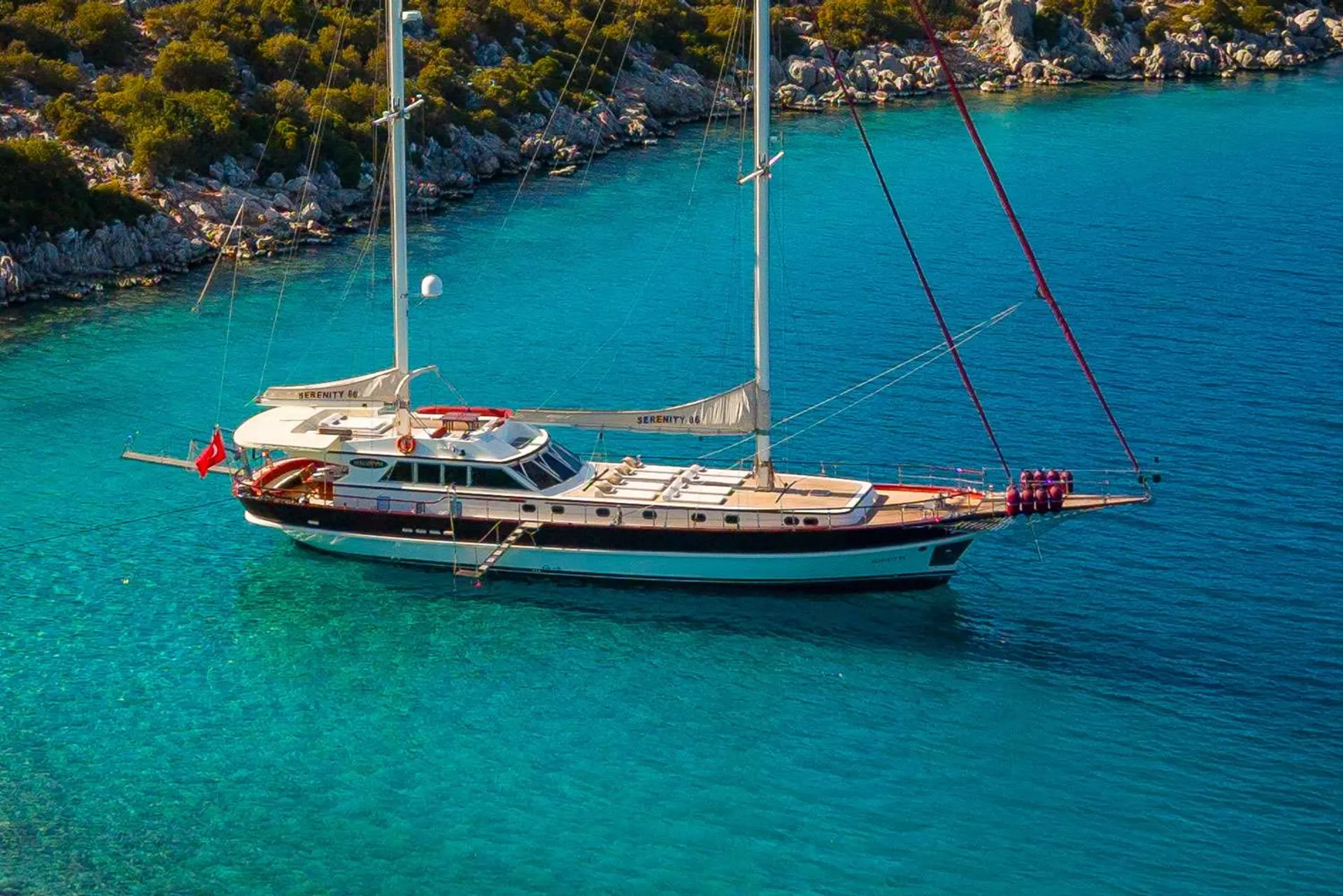 Serenity 86 CY