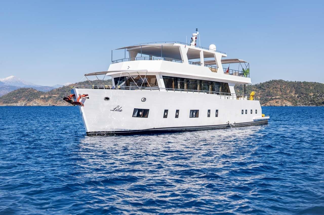 LILA TRAWLER CY